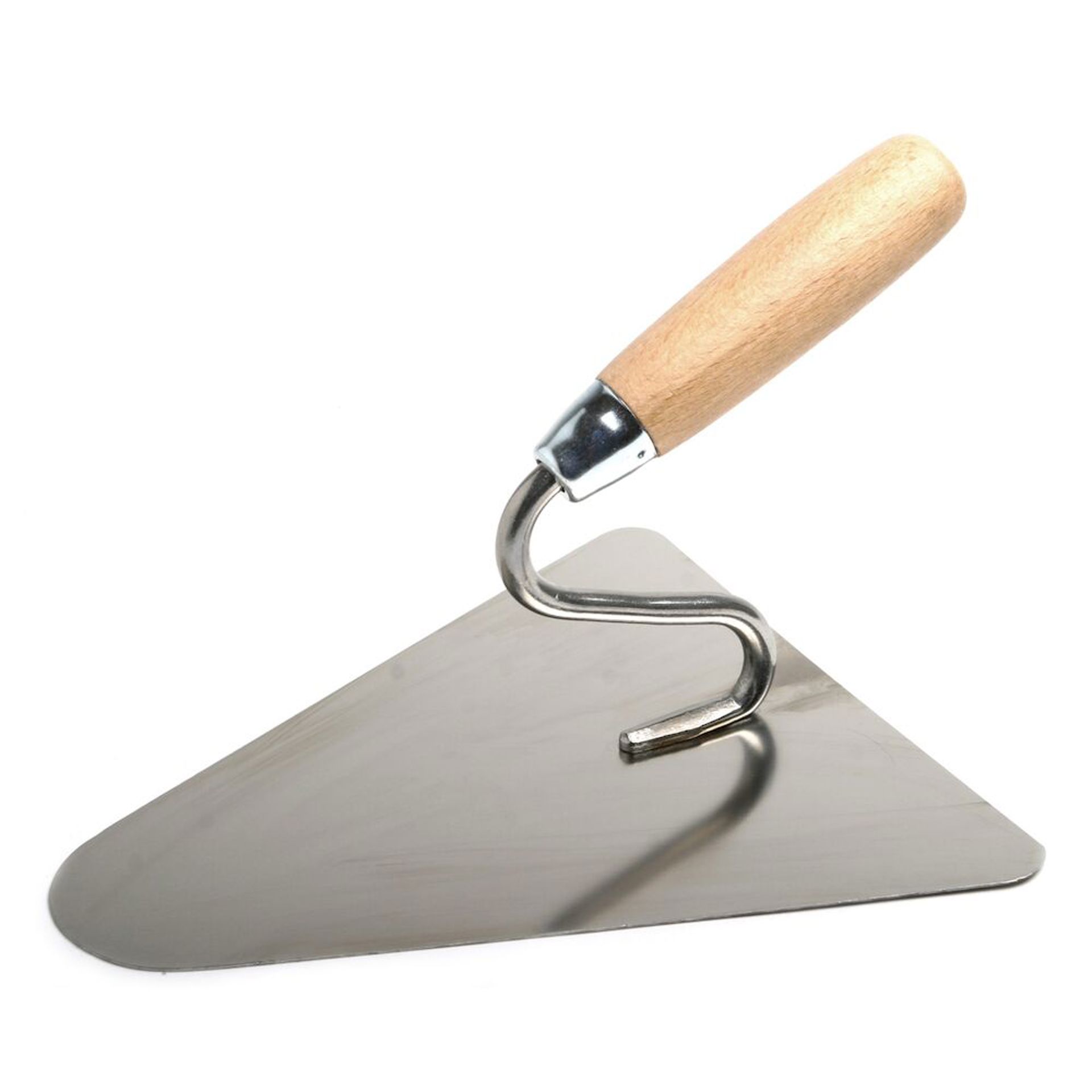 Putsslev med triangulärt blad och trähandtag.